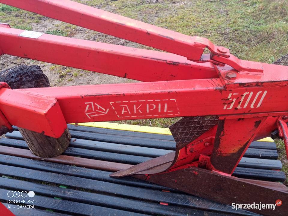 Pług łąkowy nieuszkodzony Pługi Więcbork