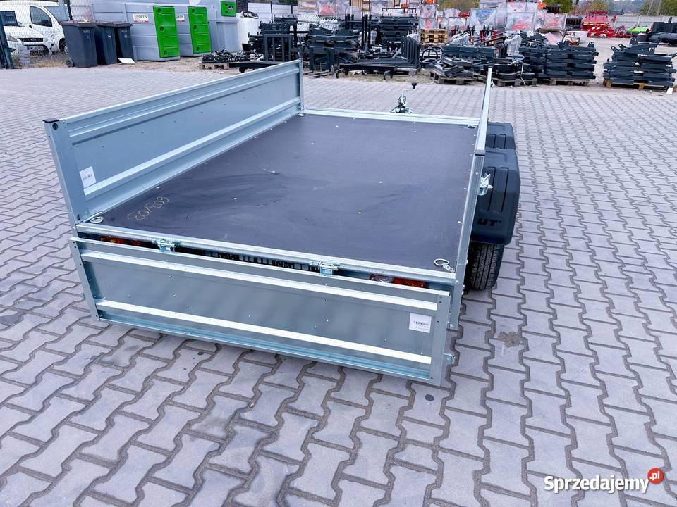 Przyczepka samochodowa TEMARED PRO 26152 lekka