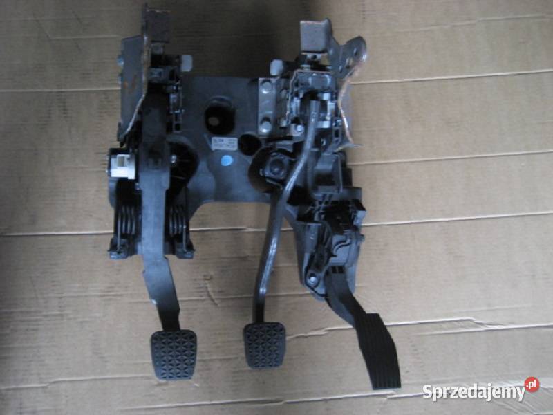 Pedał potencjometr gazu Opel Insignia 13237352