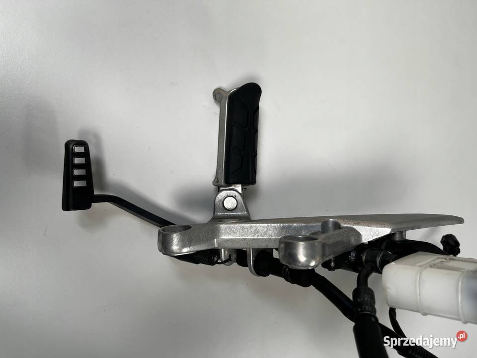 HONDA CBR 500 R 19 Set prawy kierowcy przód kpl Podnóżki i stopki Łobżenica