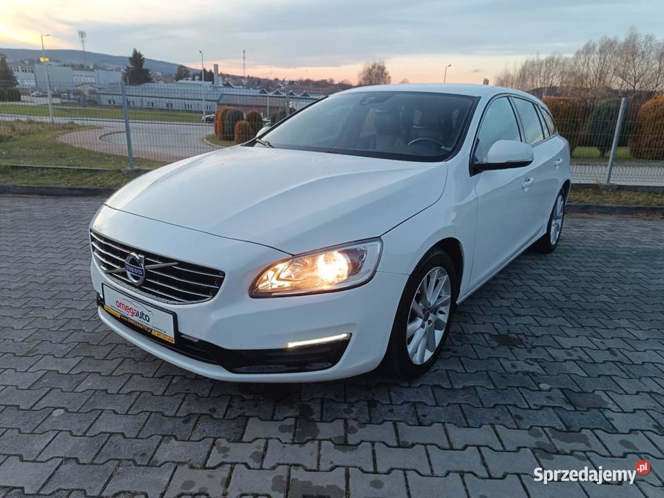 Volvo V60 I Kombi Facelifting 20 D2 DRIVEE 120 podkarpackie Sanok