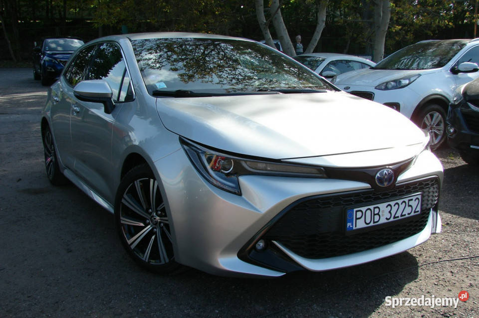Toyota Corolla 18 Hybryda 98 Bogata Wersja E21 Corolla Piła sprzedam