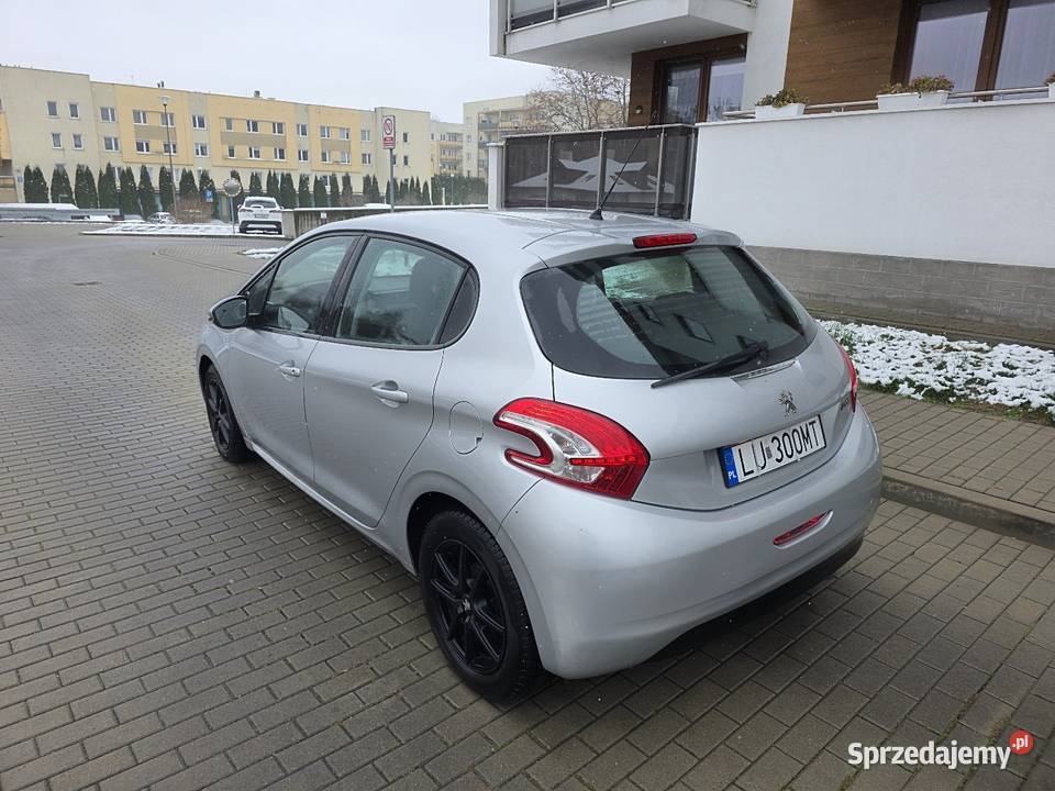 Peugeot 208 14 z klimatyzacja 4/5