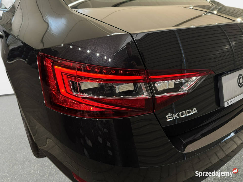 koda Superb Style 20TDI 190 DSG 4x4 2018 r salon klimatyzacja