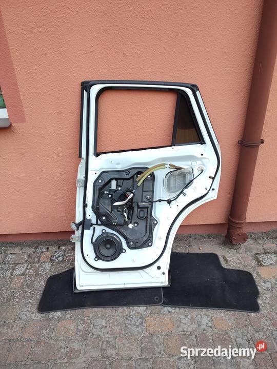 Drzwi Mazda cx5 prawy tyłdo montażu bez Chodzież sprzedam