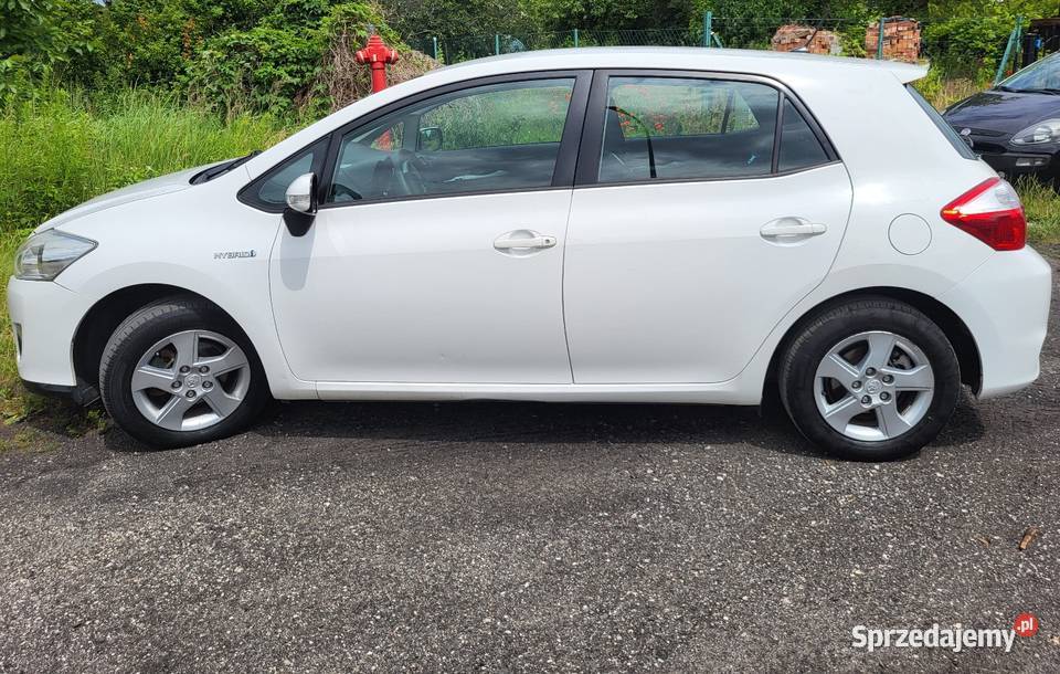 Sprzedam oszczędne auto toyota auris hybryda Auris Inowrocław
