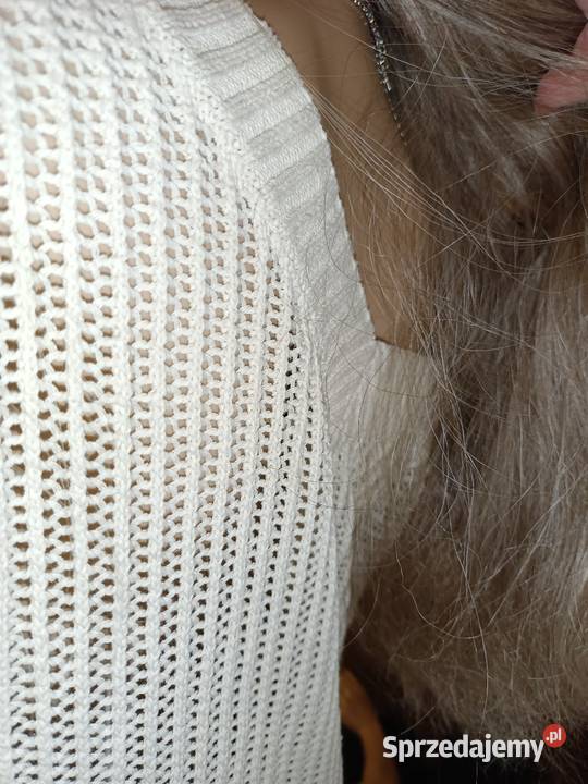 Gotycki sweter