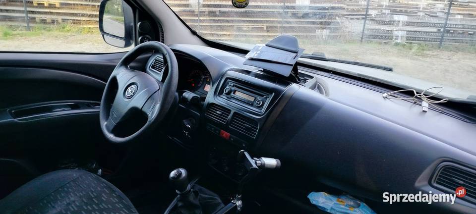 Opel combo 16 diesel 2012r LONG ciężarowy klima Środa Śląska