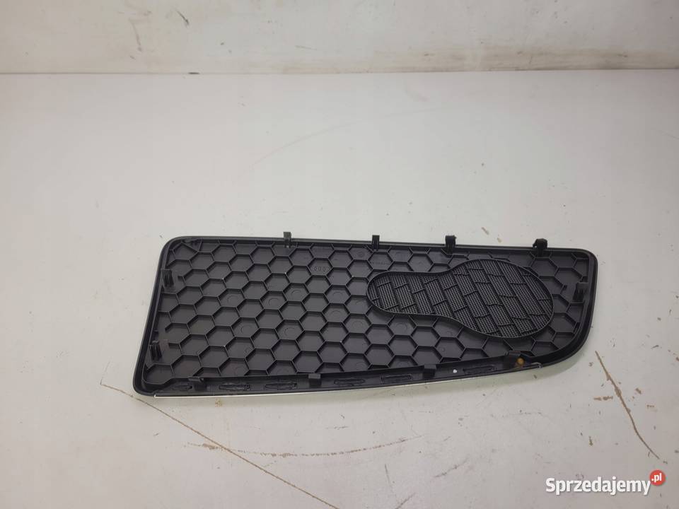 MASKOWNICA PÓŁKI BANGO AUDI A8 D4 4H0863487B Przystajń sprzedam