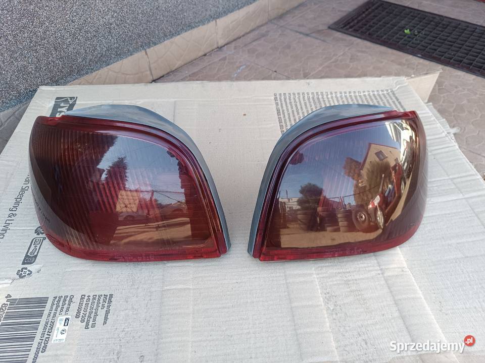 Toyota Yaris 1 I fl Lift Lampa prawy tył prawa Lampy tylne Częstochowa sprzedam