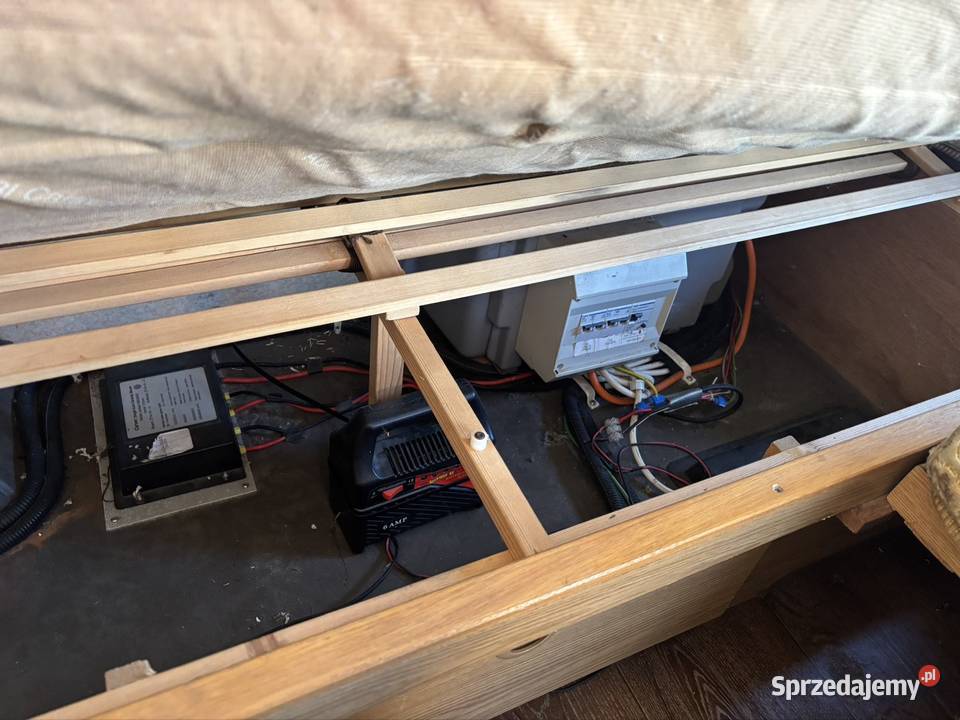 Przyczepa award brightstar Rok produkcji 1995 lubelskie Puławy