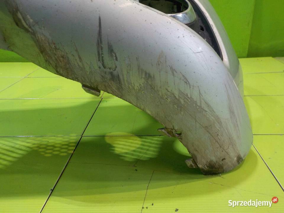 MERCEDES C W204 07r zderzak przod Suków