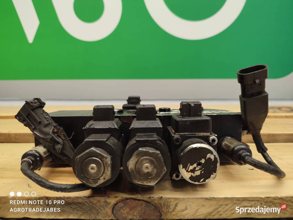 Blok hydrauliczny G842 100 600 012 JCB 8330 Wilkowo