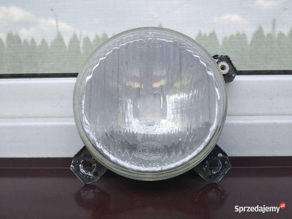 VW Golf MK2 II lampa przednia prawa Sieradz