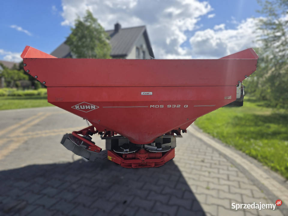 Rozsiewacz KUHN MDS 932 Q 1700 L 1024 m