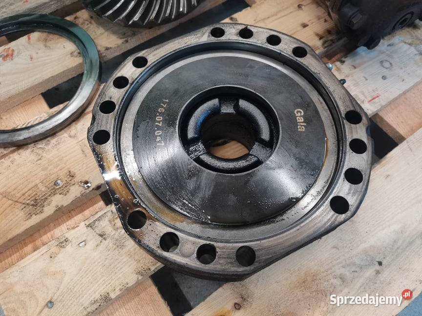 Cylinder hamulca nożnego Massey Ferguson 8947