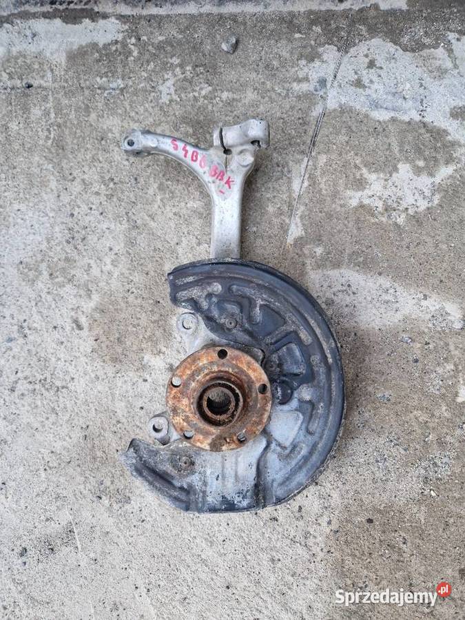 Audi S4 B6 Zwrotnica kopyto prawy przód Złotoryja