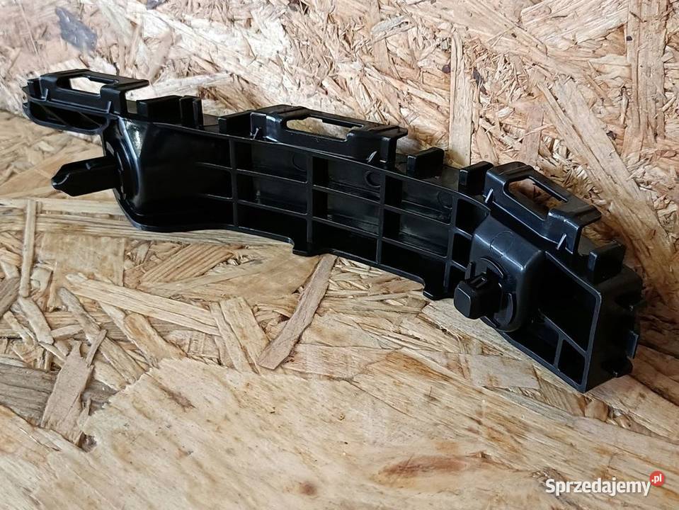 TOYOTA YARIS P21 20 ŚLIZG MOCOWANIE ZDERZAKA wielkopolskie Pleszew