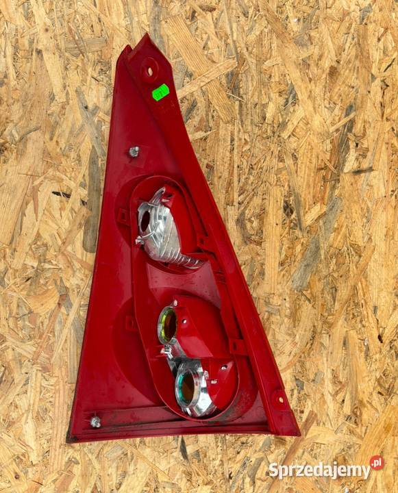 SPRZEDAM LAMPA LEWA TYŁ TYLNA PRAWA PEUGEOT 107 osobowe Międzychód sprzedam