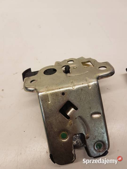 ZAMEK KLAPY TYŁ AUDI A3 A4 B8 A5 A6 A8 8K9827505 Przystajń