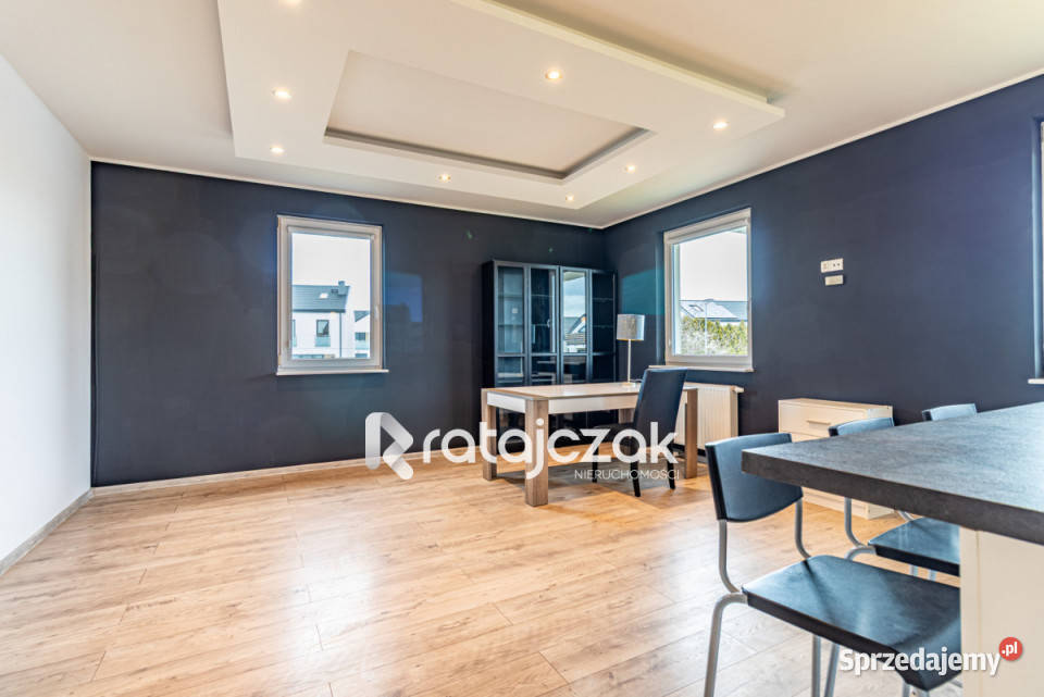 sprzedaży mieszkania 8146m2 4 pokojowe Kosakowo 81.46m2 pomorskie