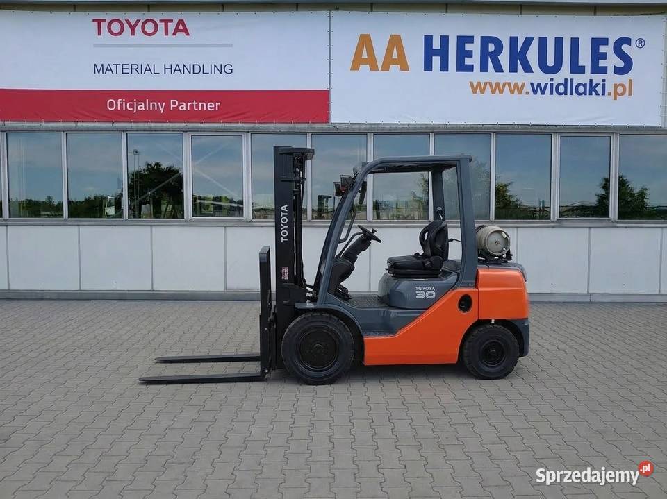 Spalinowy wózek widłowy LPG Toyota Tonero Katowice