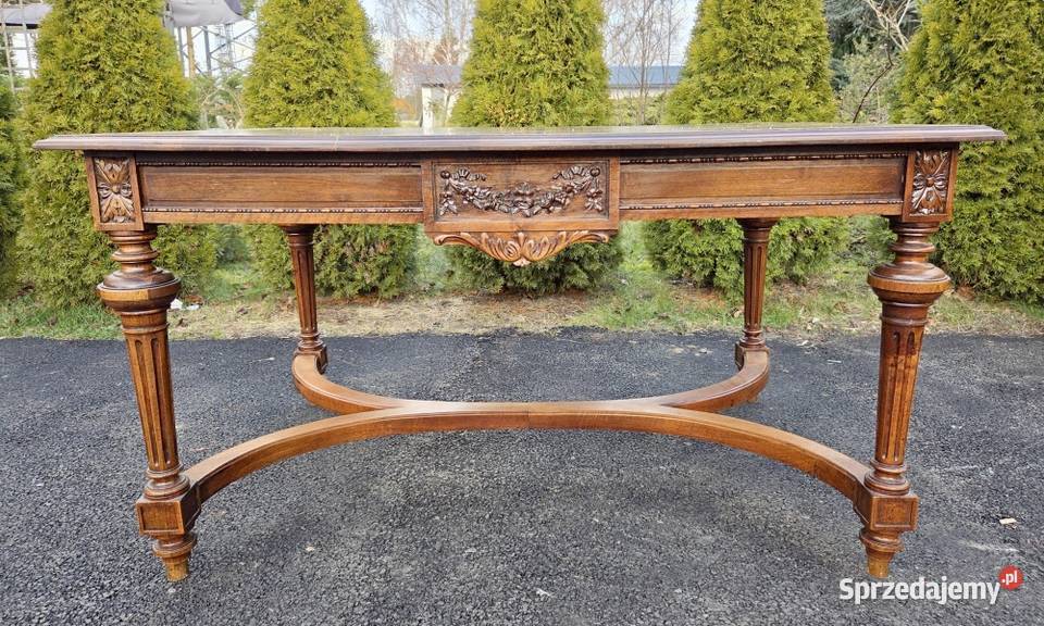 Orzechowy rozkładany stół eklektyczny komplet z Meble Szczecin