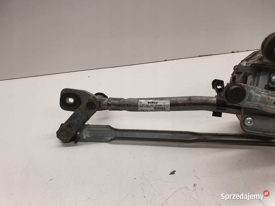 MECHANIZM SILNICZEK WYCIERACZEK AUDI Q5