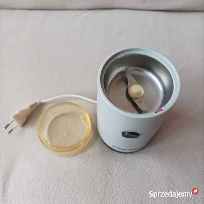 Udarowy młynek do kawy Straume z czasów PRL dolnośląskie Stronie Śląskie