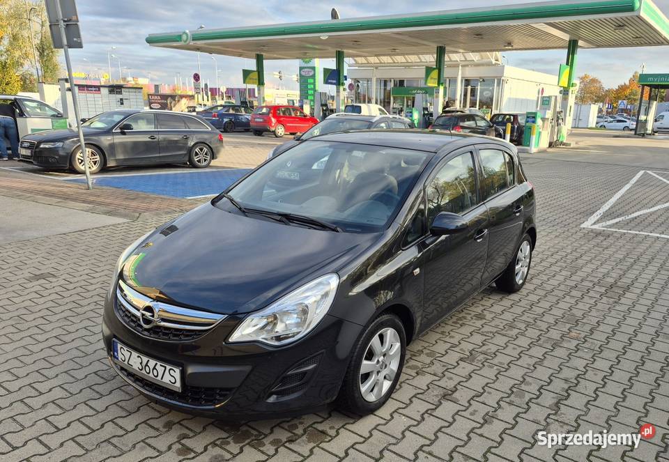 Opel Corsa D liftingu 100 Ładnie utrzymymana aluminiowe felgi Corsa śląskie Zawiercie