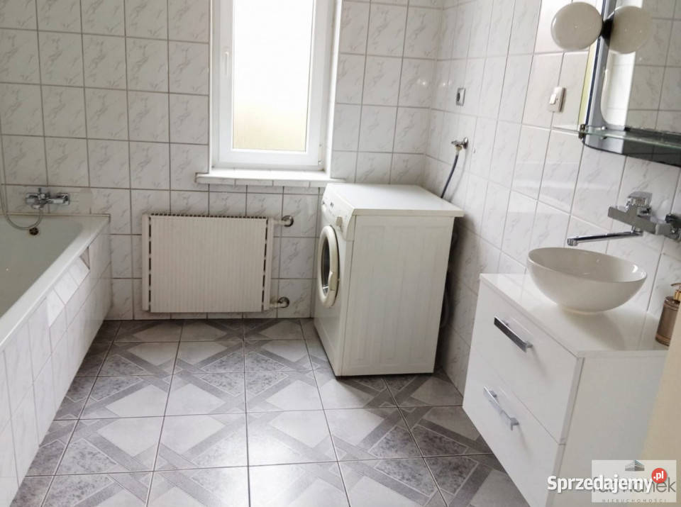 Sprzedam dom wolnostojący Józefów 200m