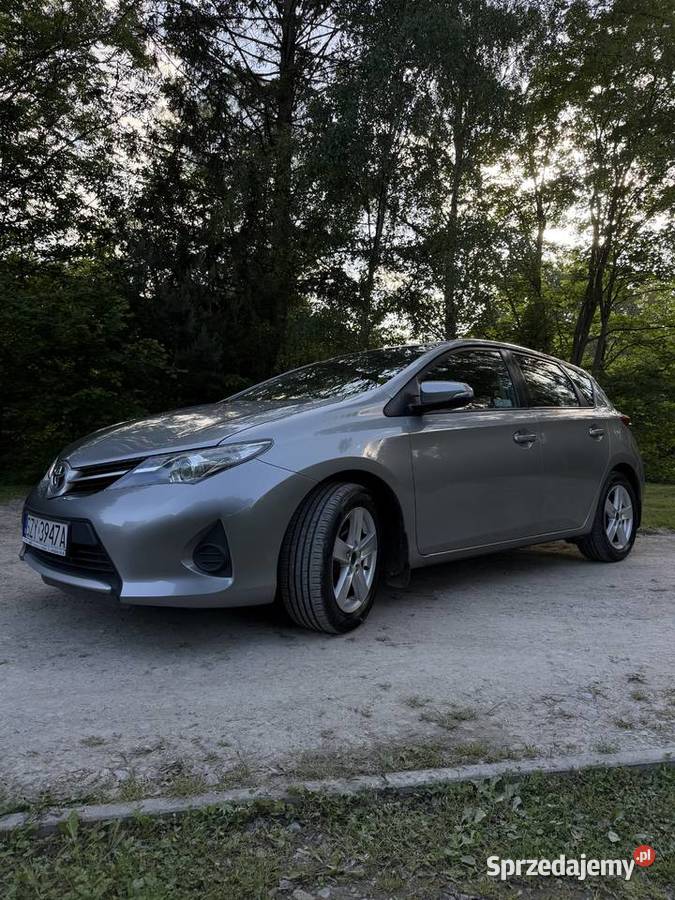 Toyota Auris 2 2014 fv marża benzyna Żywiec