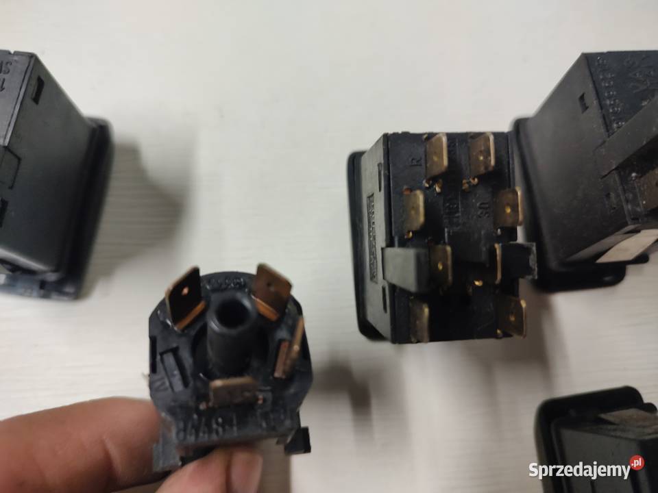 Przełącznik awaryjne dmuchawa VW Golf 2