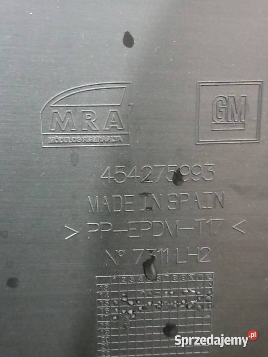 TAPICERKA BOCZEK PRAWY LEWY PRZÓD KPL 3D Opel osobowe