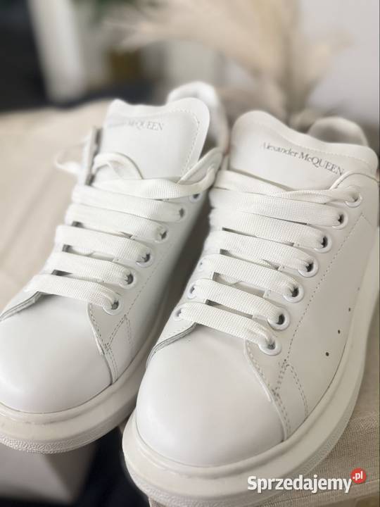 Obuwie McQUEEN Wrocław