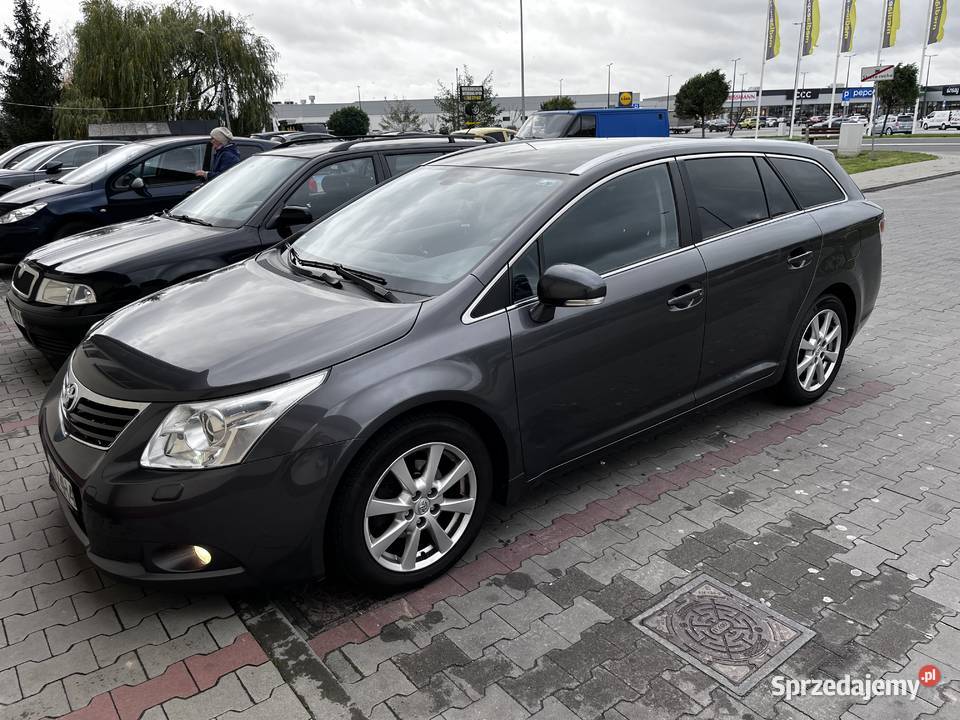 Toyota avensis t27 18 benz