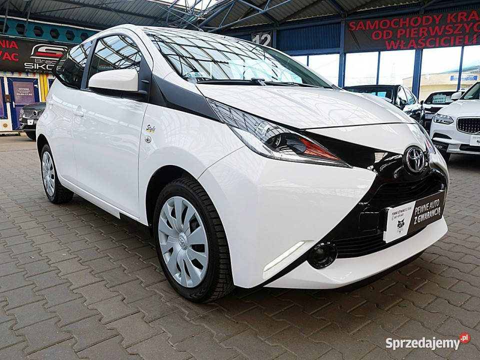 Toyota Aygo 48 5Drzwi LEDTempomat GWARANCJA 1WŁ 998cm3 Samochody osobowe Mysłowice sprzedam