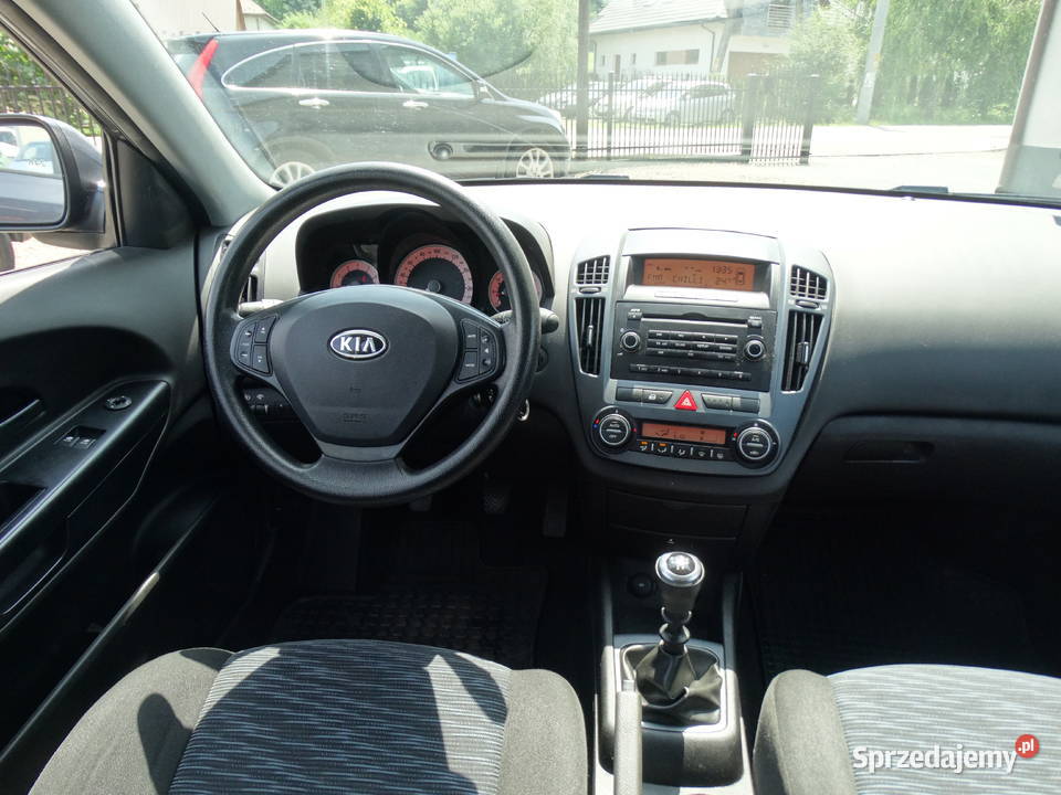 Kia Ceed 16benzyna126 uszkodzona manualna Przebieczany
