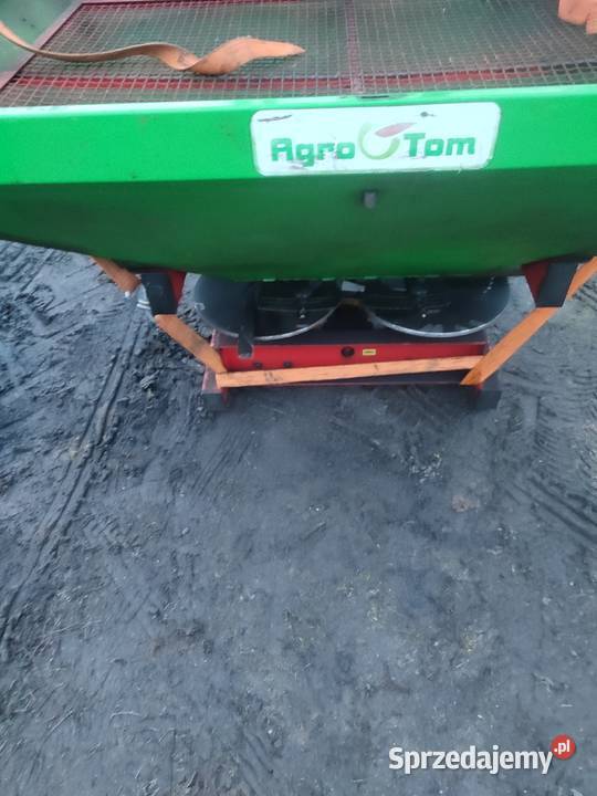 Rozsiewacz Agro Tom 600 Ostrzeszów sprzedam