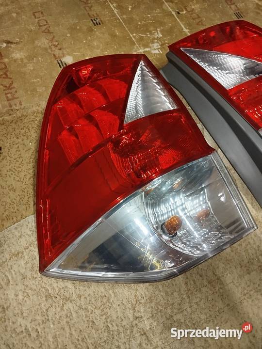 Lampa lewa prawa tył Honda FRV osobowe