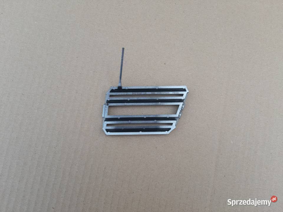 VOLVO FH4 F16 ZAŚLEPKA GRILLA ATRAPY LEWA Trzciel