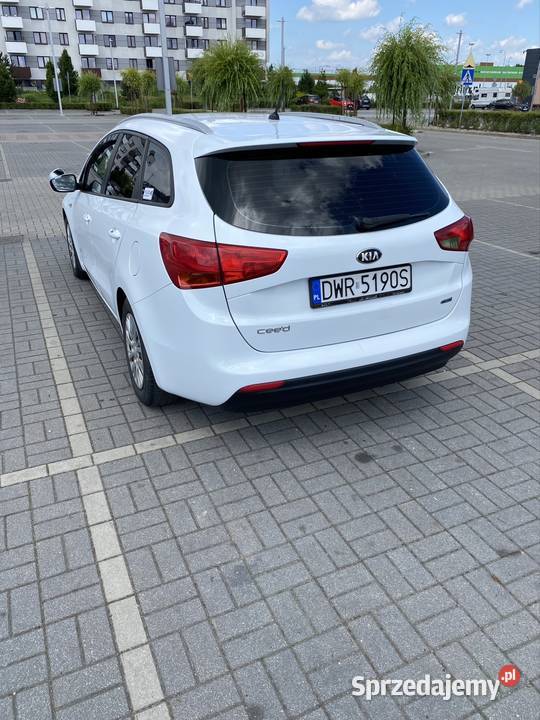 Sprzedam samochód osobowy radio dolnośląskie Smolec sprzedam