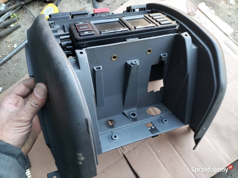 AUDI A38L A3 8L PANEL NAWIEWU RAMKA RADIA Pozostałe
