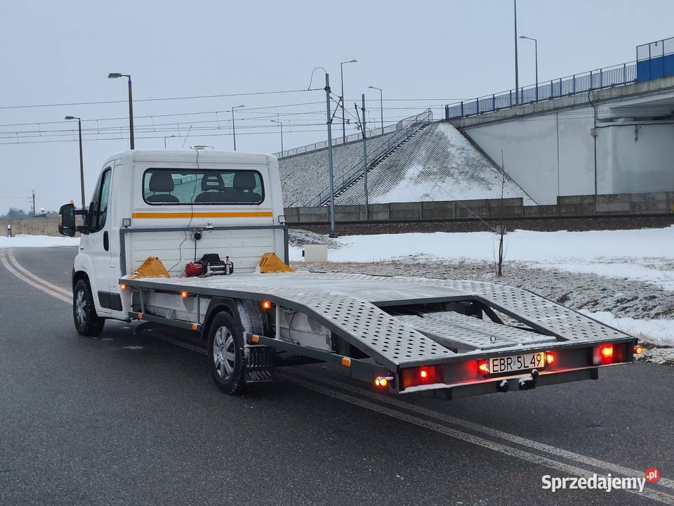 POMOC DROGOWA TRANSPORT POJAZDÓW LAWETĄ Brzeziny