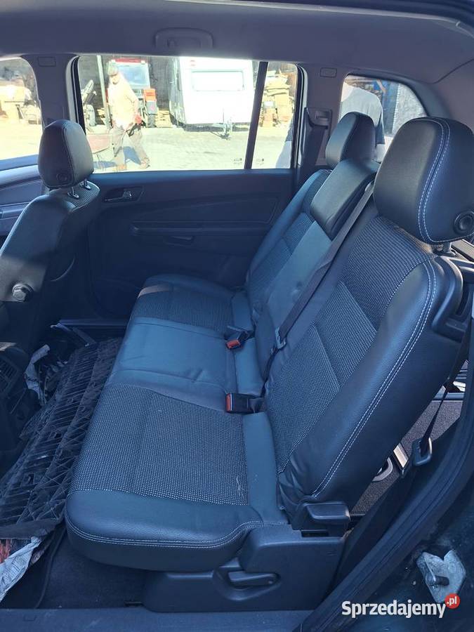 Opel Zafira 18 benzyna niski przebieg automat 7 automatyczna świętokrzyskie Ostrowiec Świętokrzyski
