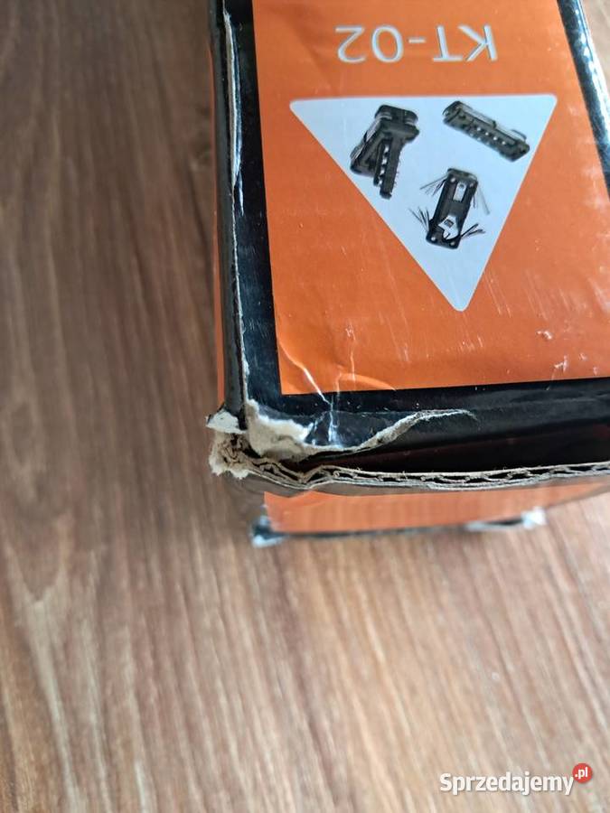 nowy multitool KT02 uszkodzone pudełko Pozostałe Sandomierz sprzedam