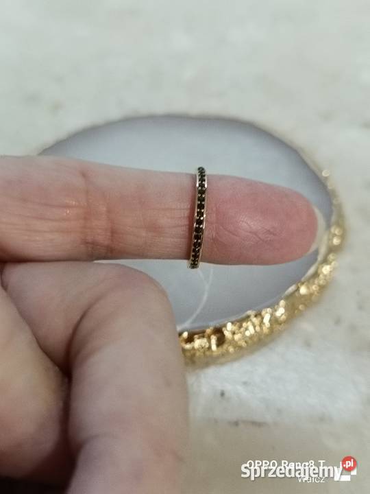 Złoty Nowy pierścionek z Onyksami 10pr585 złoto Zegarki i Biżuteria zachodniopomorskie Wałcz