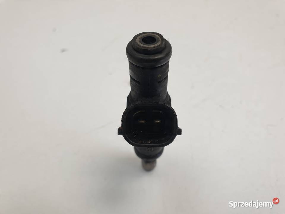 VW Passat B5 FL 20 B WTRYSKIWACZ 4262C01774 Części samochodowe Janów