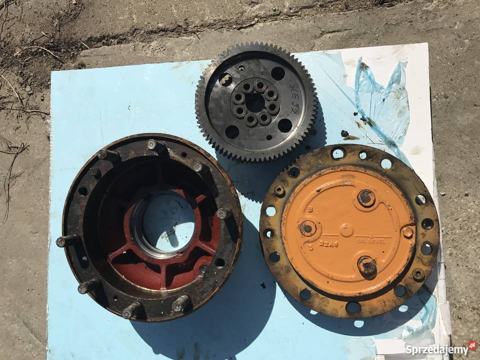 Zwrotnica mostu przedniego prawa Ford 650 655