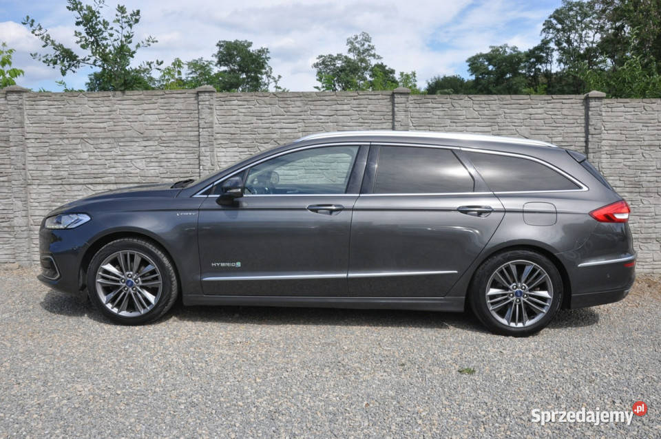 Ford Mondeo 20 Hybrid 187 Vignale Full LED Skóra